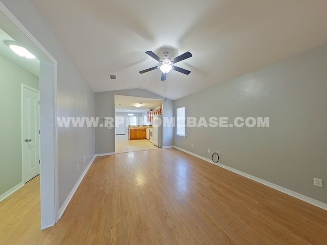 Building Photo - Move-In Special - Charming 3-Bedroom Home on a Corner Lot with Spacious Yard – Pet Friendly!