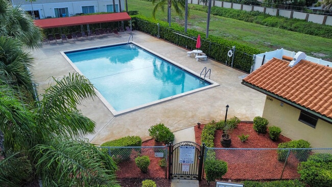 Building Photo - 5281 Bolero Cir