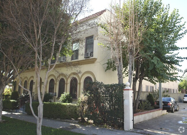 Building Photo - 1129 N Hoover St