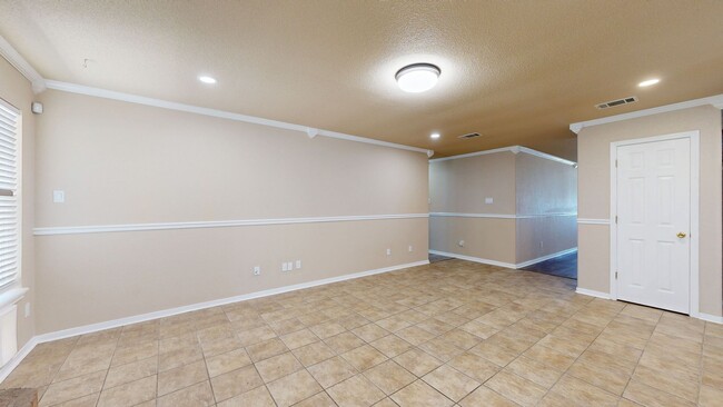 Building Photo - PRICE IMPROVEMENT ONLY $2,195 for OVER 1 A...