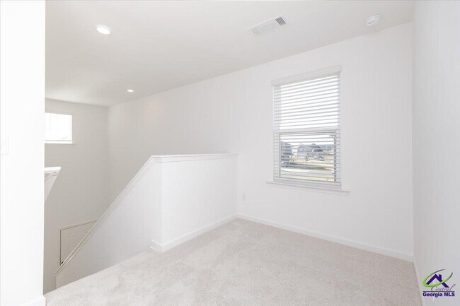 Building Photo - 218 Hickory Rdg Trl