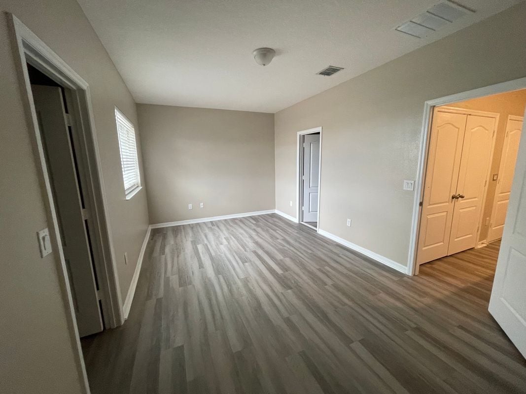 Building Photo - 12072 White Wave Point