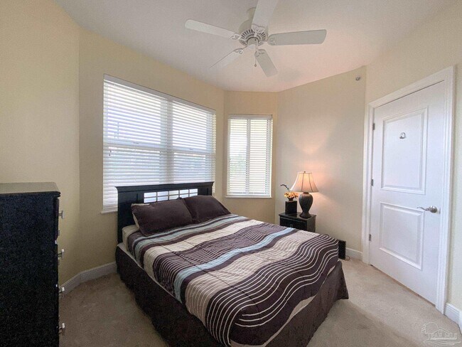 Building Photo - 645 Lost Key Dr