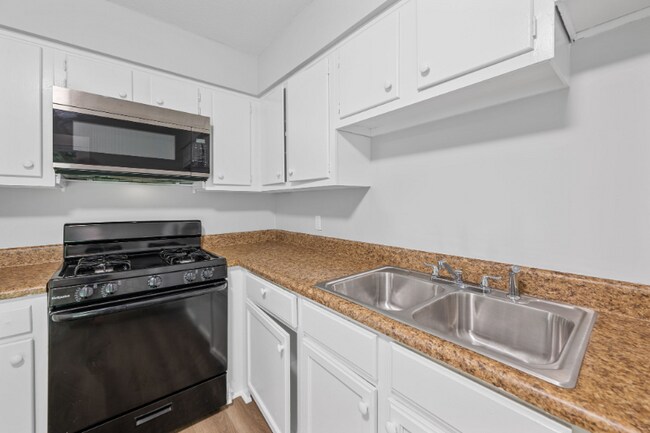 Building Photo - 1208 Gadd Rd