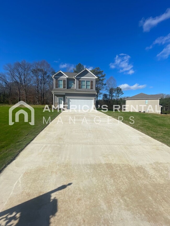 Building Photo - Home for Rent in Weaver, AL!!!  SIGN A 13 ...