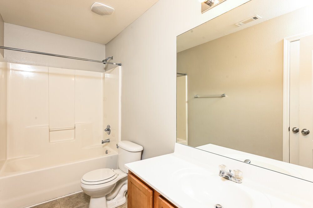 Building Photo - 7063 Grand Hickory Dr