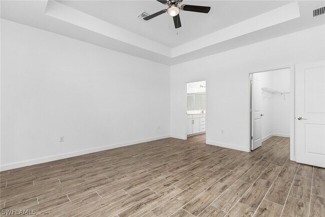 Building Photo - 18312 Ridgeline Dr