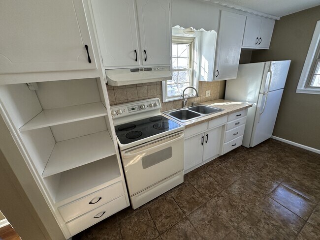 Building Photo - 2500 N 49th St