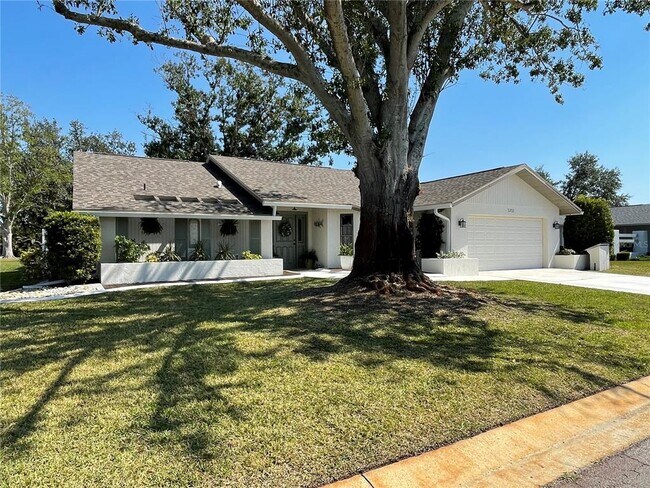 Primary Photo - 3202 Meadow Run Dr
