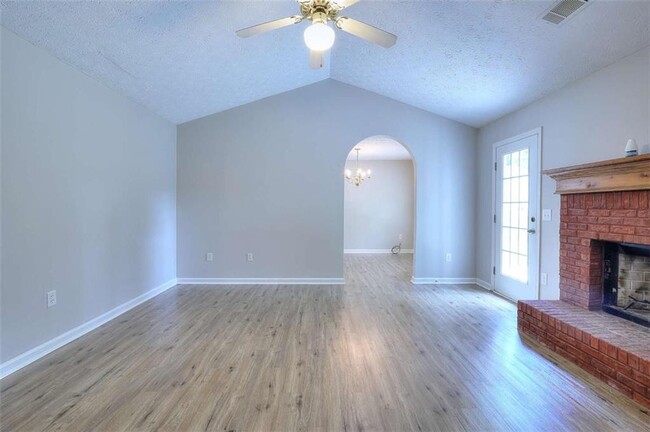 Building Photo - 4160 Janel Ln