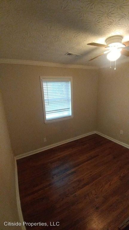 Building Photo - 208 Doane St SW