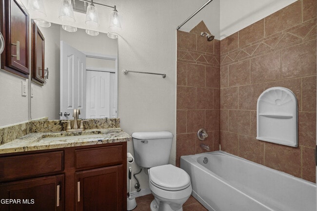 Building Photo - 5477 Francisco Roque Dr