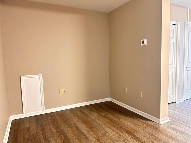 Building Photo - NICE APARTMENT IN HISTORIC AREA OF BETHLEHEM!