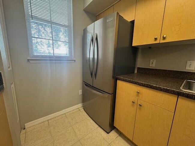 Building Photo - 1 Bedroom Top Floor Condo at Siena in Celebration