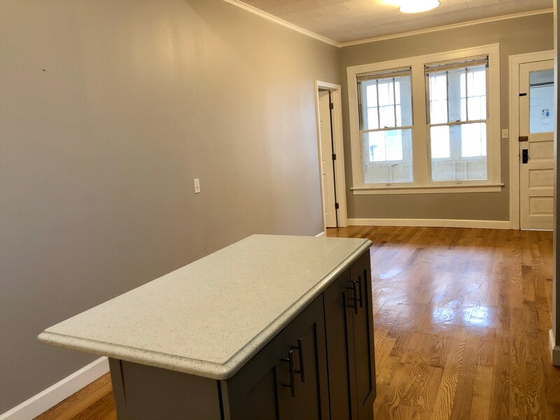 Building Photo - 2156 W 18th Pl