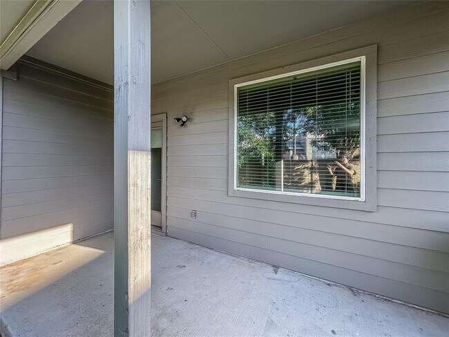 Building Photo - 9119 Margaret Jewel Ln
