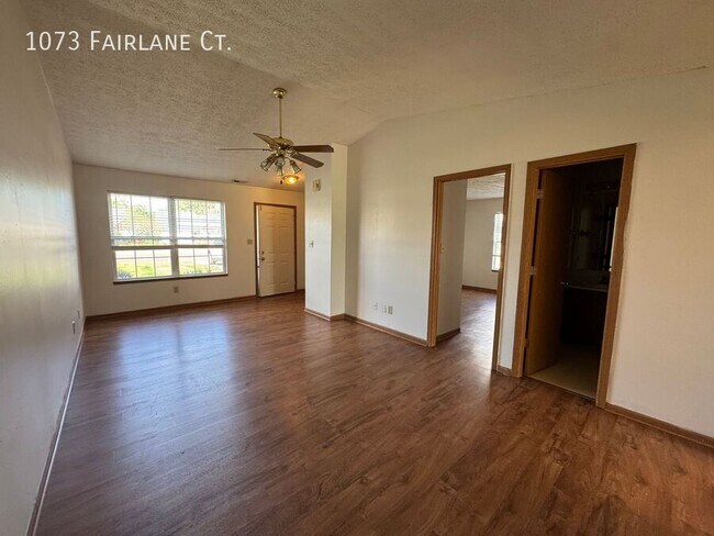 Building Photo - 1073 Fairlane Ct