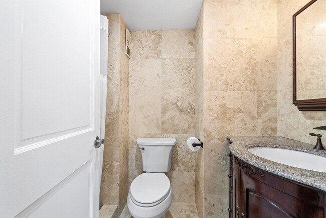 Building Photo - 4511 S Ocean Blvd