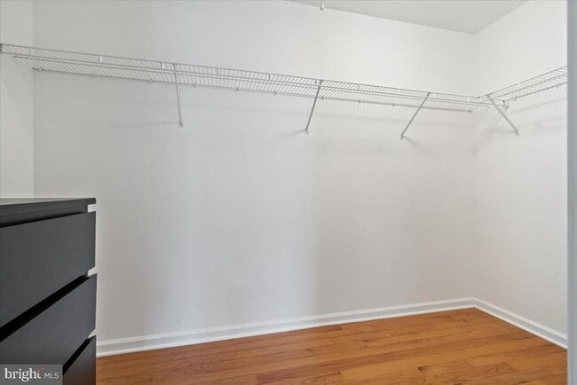 Building Photo - 4 Van Marter Ct