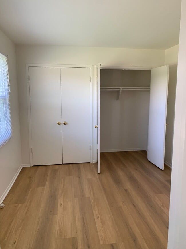 Building Photo - Great Neighborhood, 3 Bedroom Home for Rent