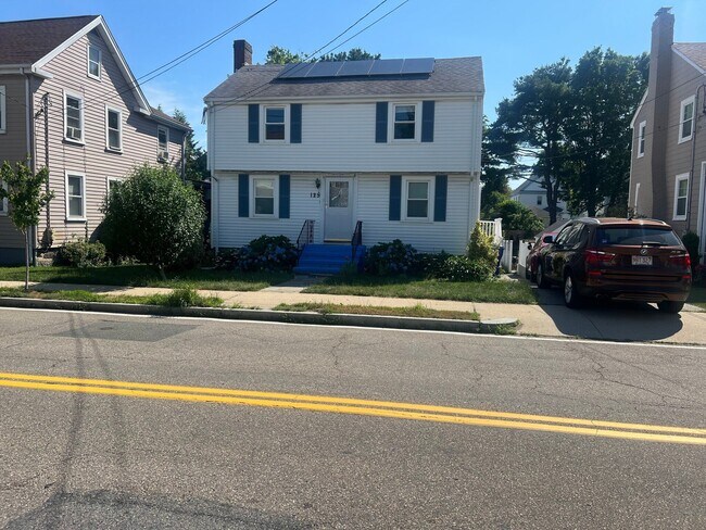 Building Photo - 125 Thacher St