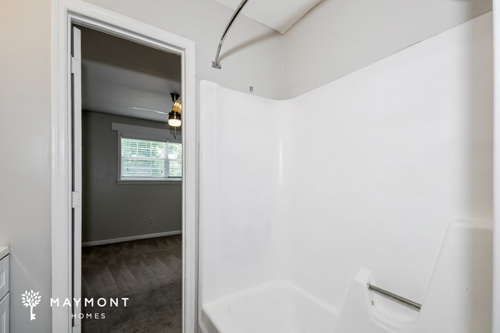 Building Photo - 811 Von Kolnitz Rd