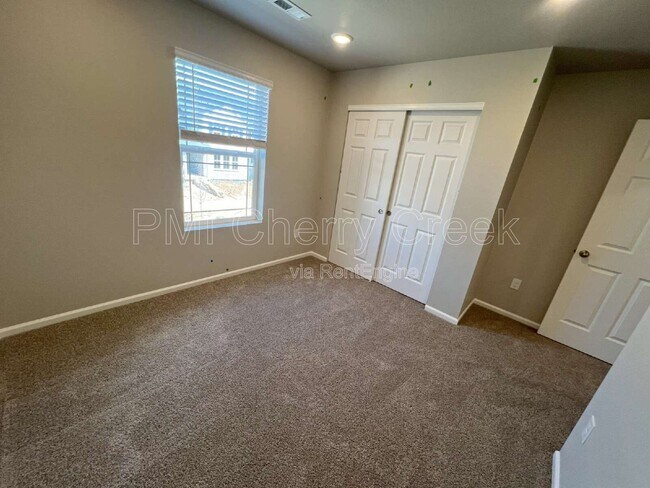 Building Photo - 741 N Tempe St