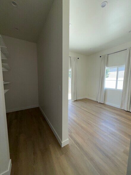 Building Photo - 6381 Newcastle Ave