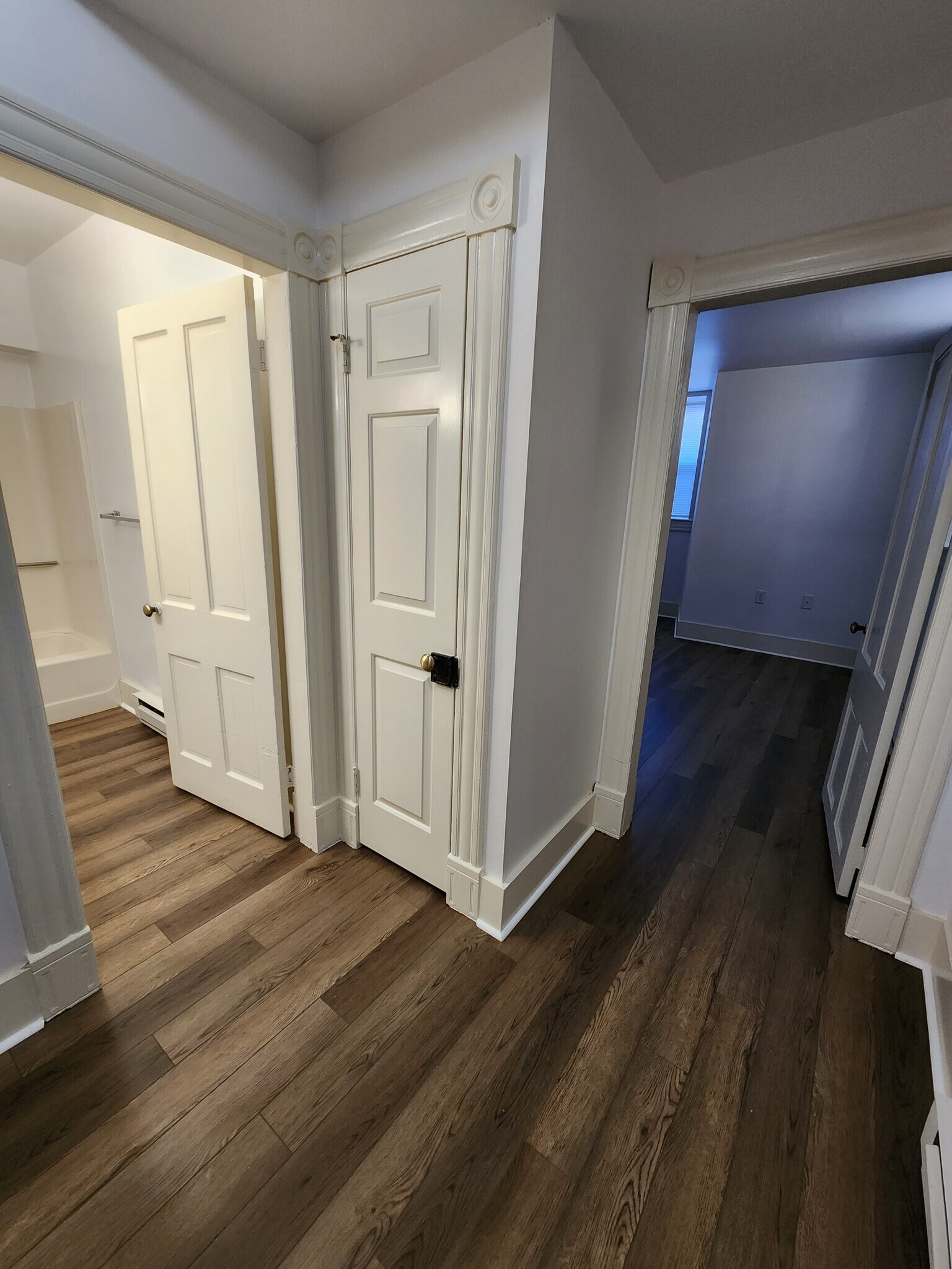 Building Photo - 125 Peyton St