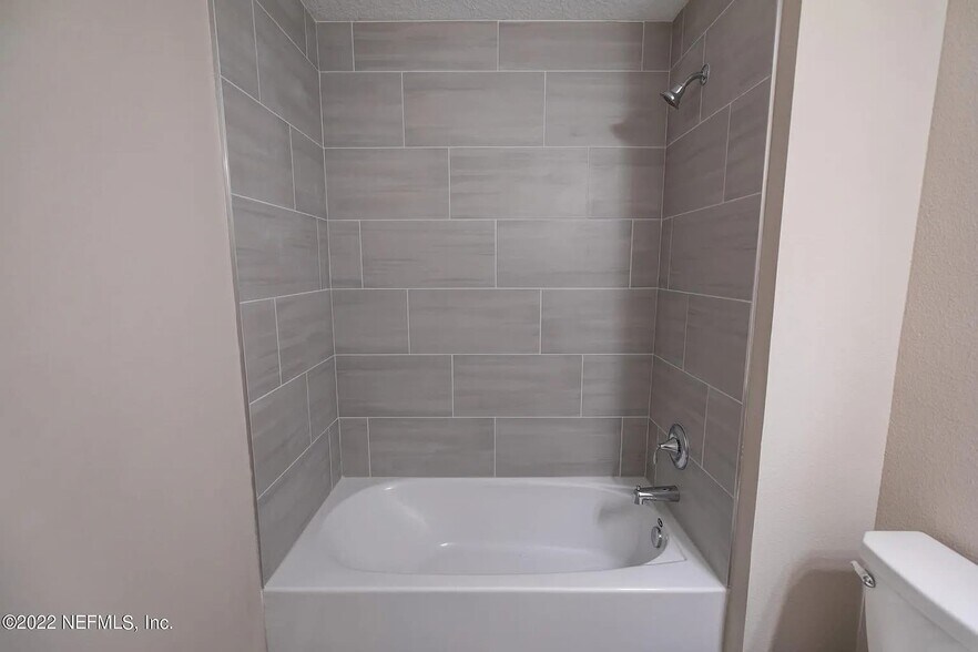 Building Photo - 2643 Sandy Dune Dr