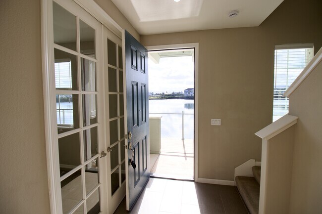 Building Photo - 656 Sea Anchor Dr