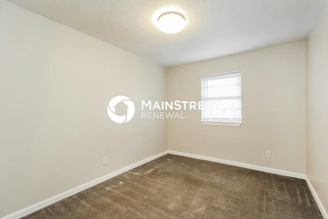 Building Photo - 3 Bedroom Pet-Friendly Home in Oklahoma City, OK with Main Street Renewal