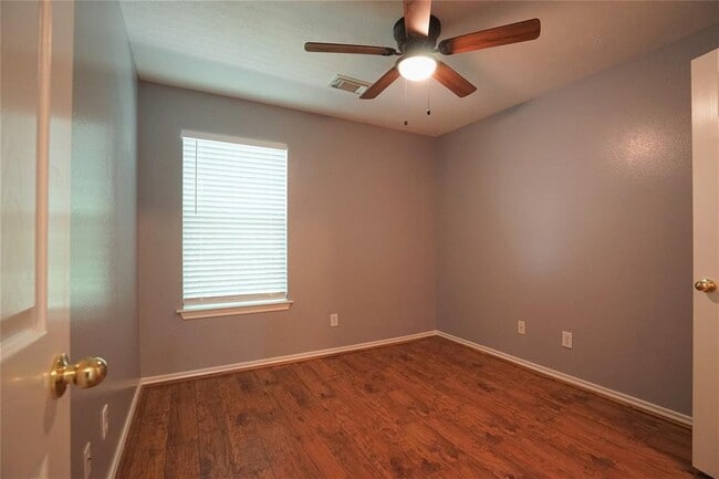 Building Photo - 106 S Abram Cir