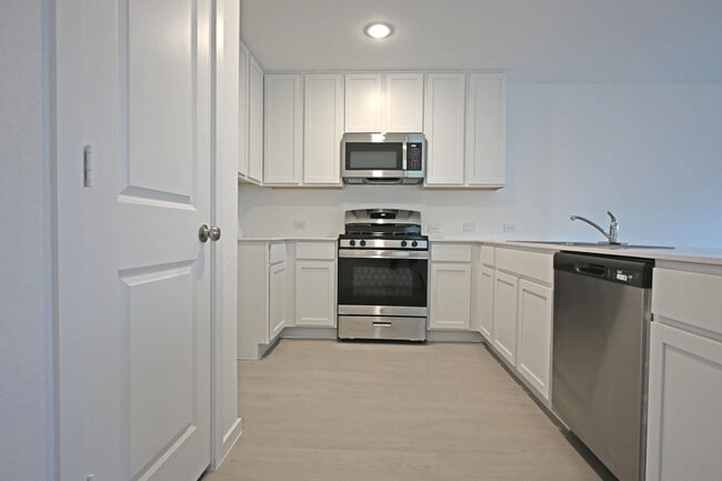 Building Photo - 6730 Marble Rdg