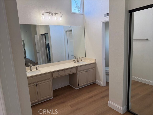 Building Photo - 3 Harrisburg