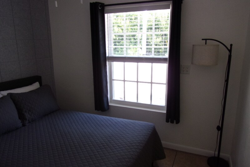 Building Photo - 101 Caloosa St