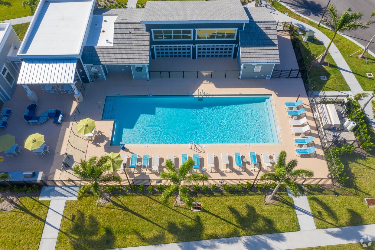 Springs At Hammock Cove 4360 Petal Dr Naples Fl 34112 Apartment Finder