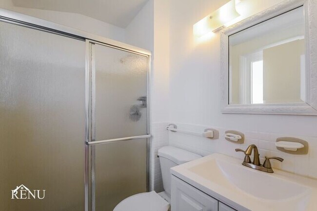 Building Photo - 4243 Ashwick Terrace