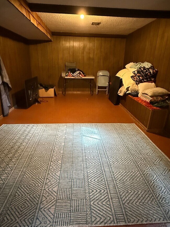 Building Photo - Charming Arvada Ranch