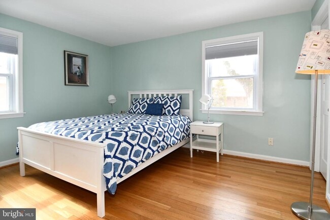 Building Photo - 854 N Liberty St