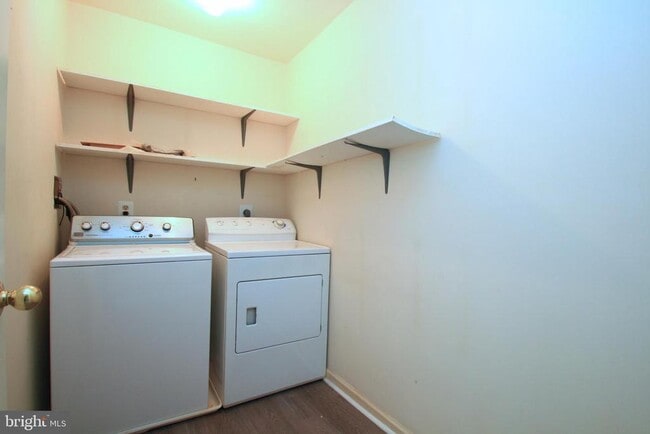 Building Photo - 109 Glennbrook Ct