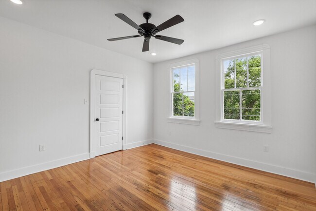 Building Photo - 2700-02 Soniat St