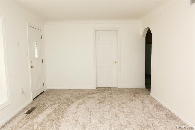 Building Photo - 5900 Wright Dr