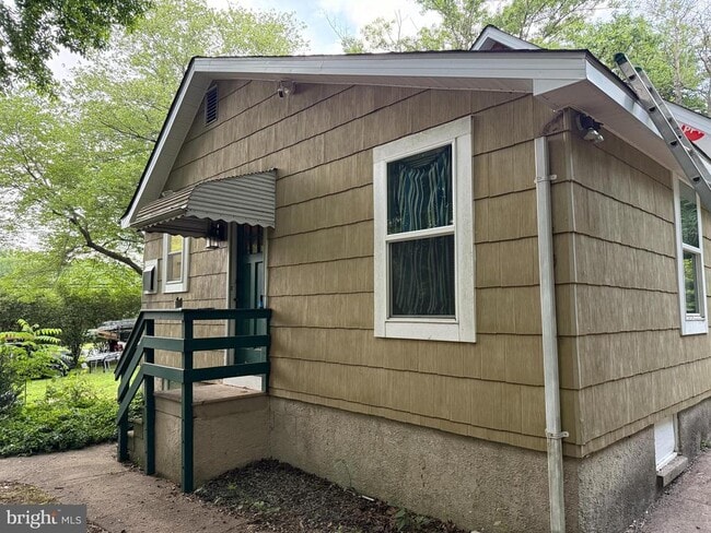 Building Photo - 6650 Montgomery Rd