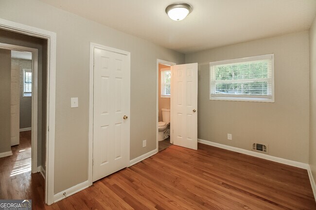 Building Photo - 2745 Westford Ct SW