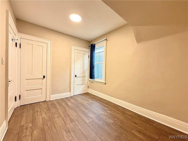 Building Photo - 460 Rhode Island St