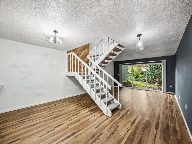 Building Photo - Spacious 2-Story Condo in a Quiet, Well-Located Community!