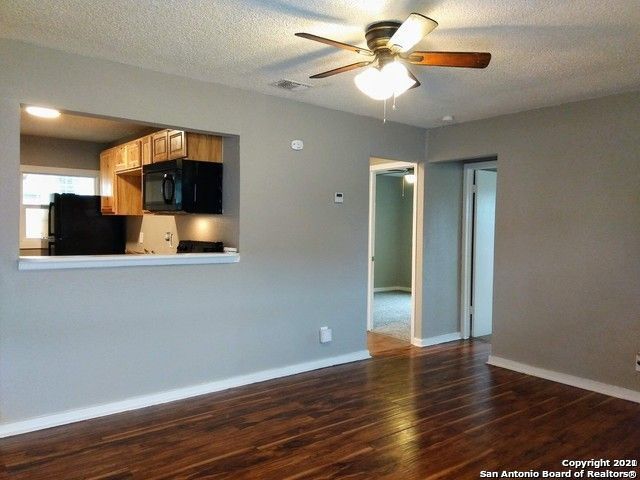 Building Photo - 1026 Edison Dr