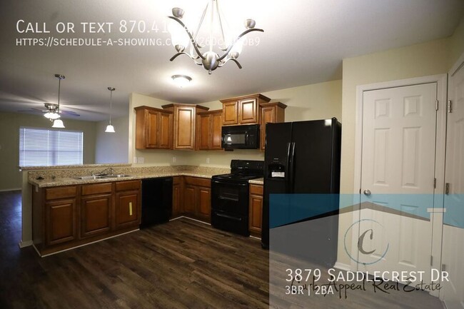 Building Photo - Move in special $800!! Beautiful 3 bed / 2...