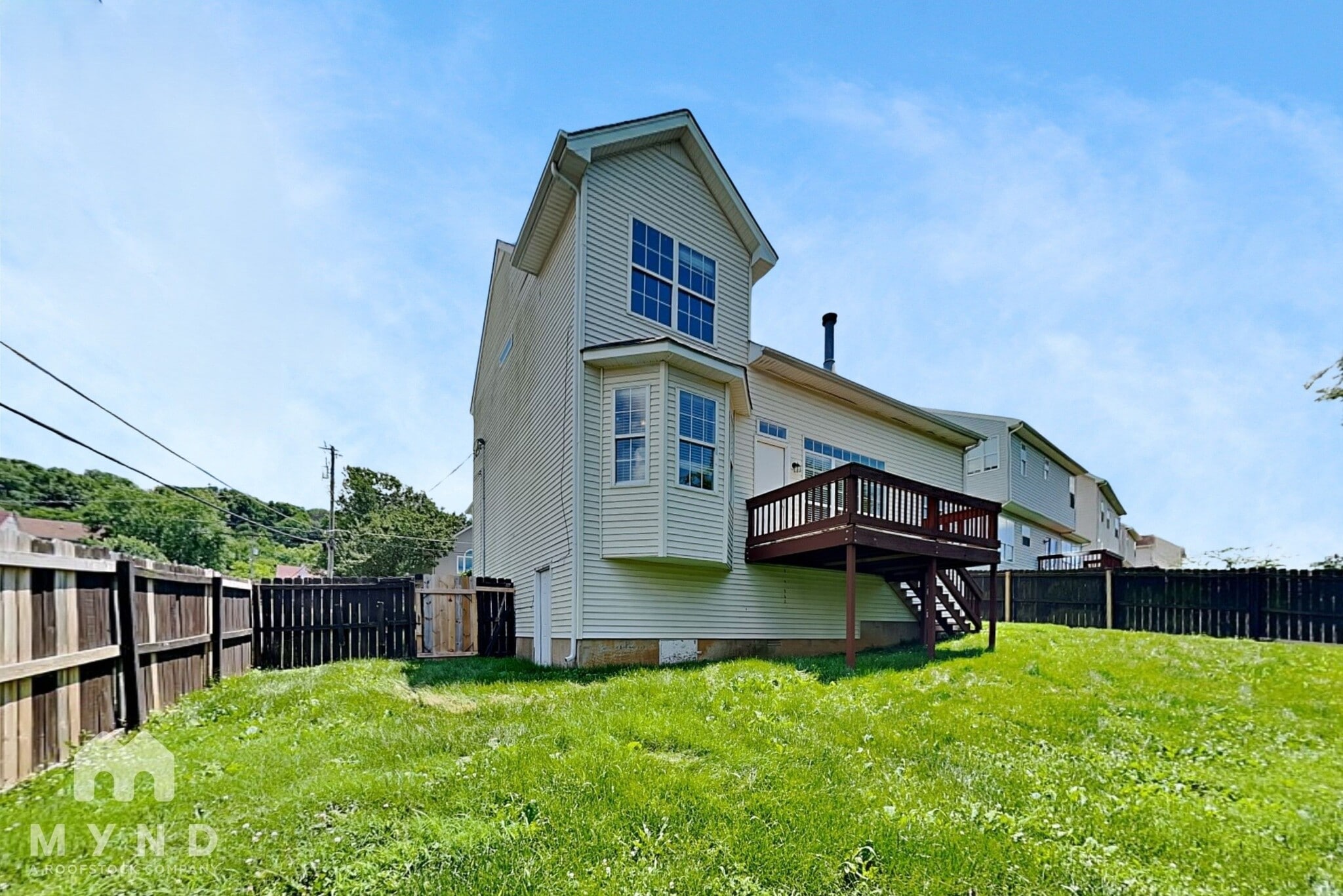 Building Photo - 3100 Creekview Ln